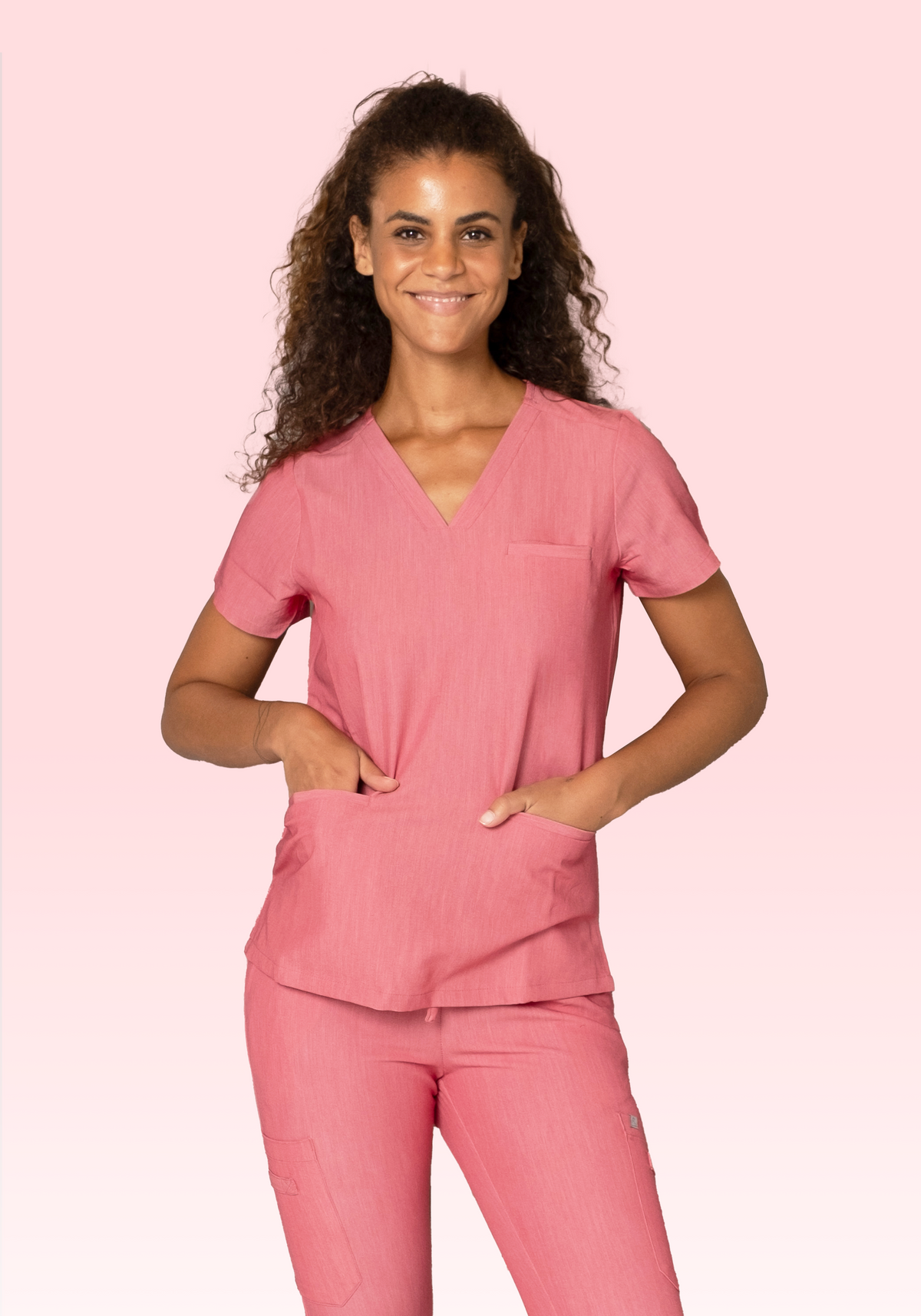 Reina 1608/1808 - V-NECK WITH 3 WELT POCKETS LUXE STRETCH TOP I – Reina