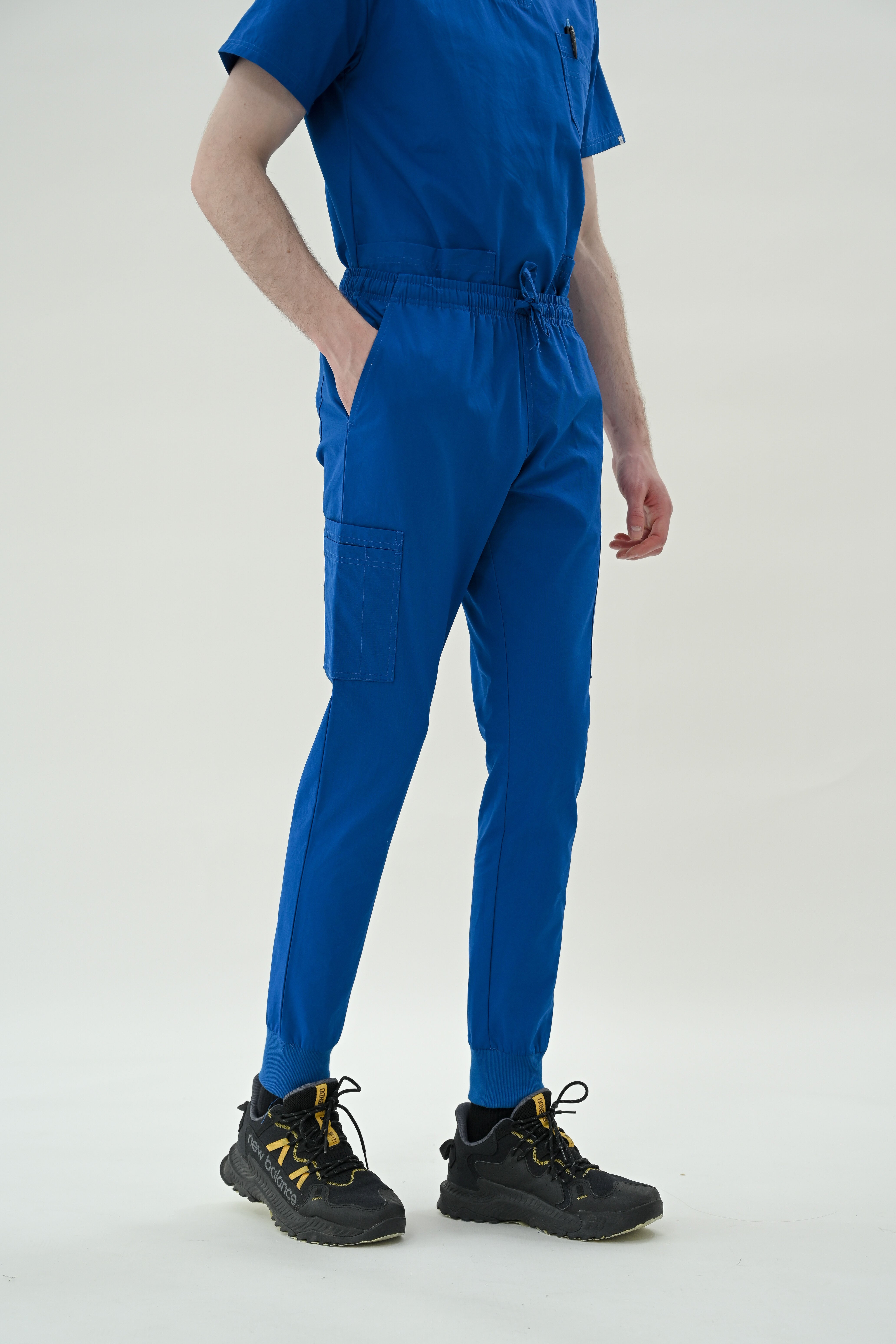 81006 - ELASTIC DRAWSTRING STRETCH JOGGER CARGO SCRUB PANTS